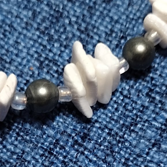 Puka Shell Bracelet - Picture 3 of 4